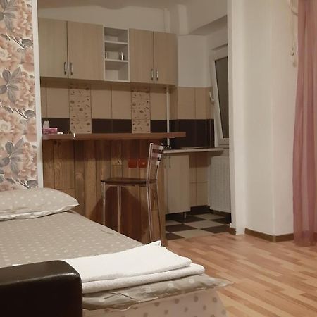 Studio Timpuri Noi 50 Bukares Bagian luar foto