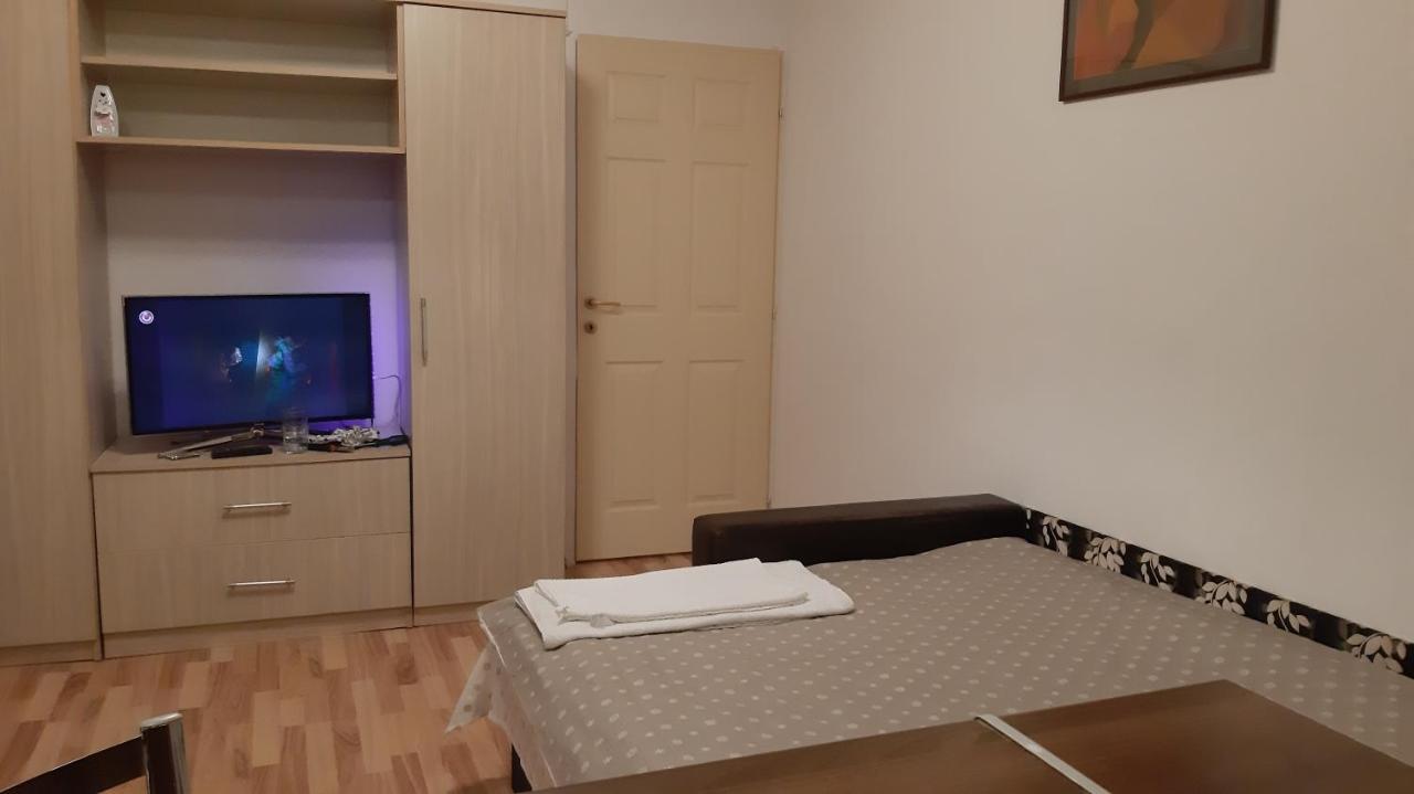 Studio Timpuri Noi 50 Bukares Bagian luar foto