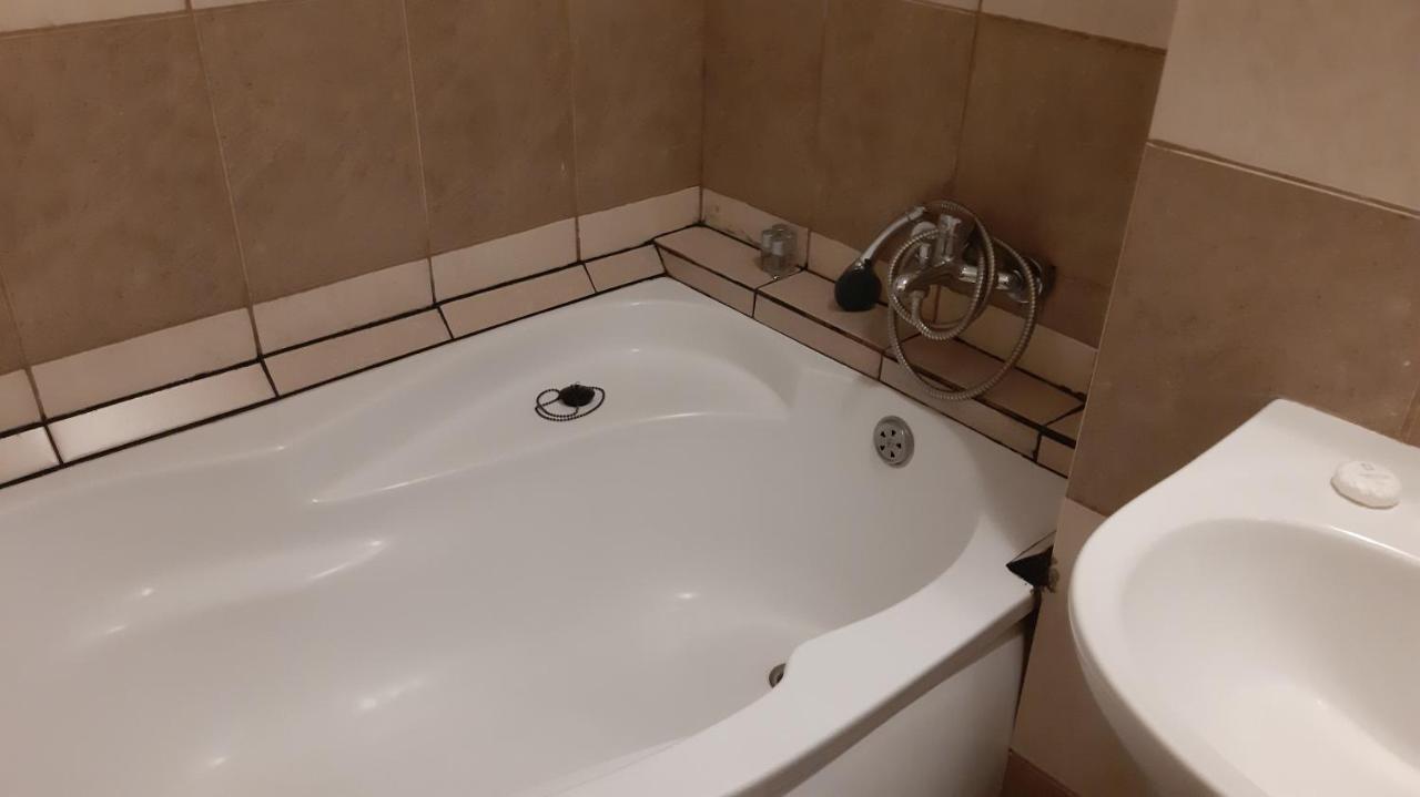 Studio Timpuri Noi 50 Bukares Bagian luar foto